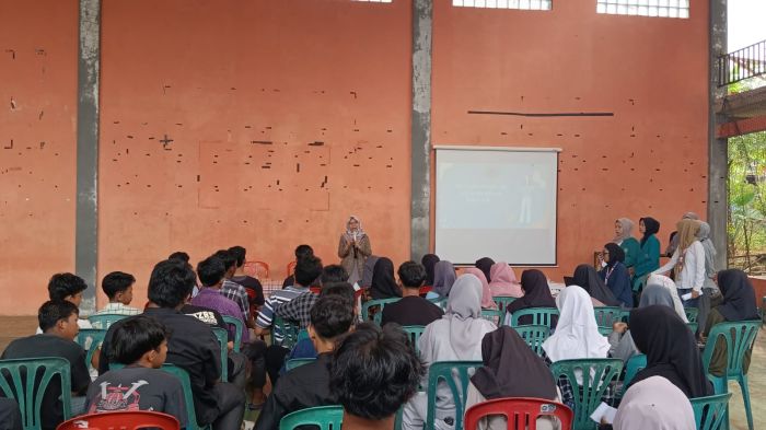 PELATIHAN PUBLIC SPEAKING OLEH PPK ORMAWA UMNU KEBUMEN 02