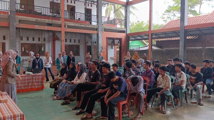 PELATIHAN PUBLIC SPEAKING OLEH PPK ORMAWA UMNU KEBUMEN