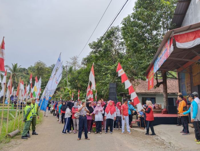 JALAN SEHAT DALAM RANGKA HUT RI KE 77  02